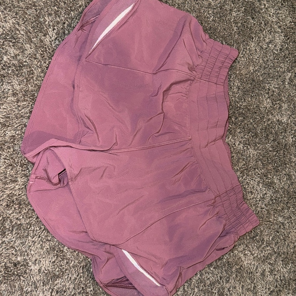 size 8, 2.5 inch inseam, high rise, Lululemon hottie hot shorts